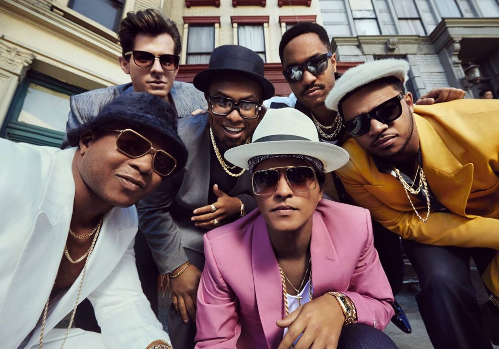 Uptown Funk – Mark Ronson feat. Bruno Mars