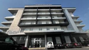 Luxury Hotels in Lagos: De Phantom Continental Hotel Chevron Luxury Hotels In Lagos De Phantom Continental Hotel
